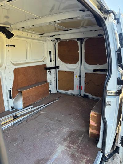 Ford Transit — 4