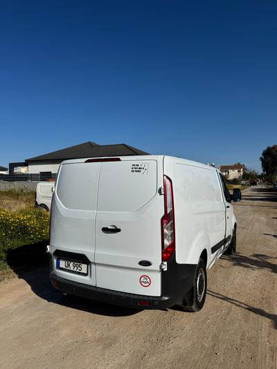 Ford Transit — 7