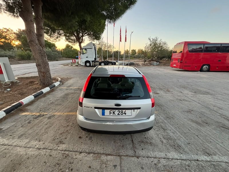 Ford Fiesta — 1