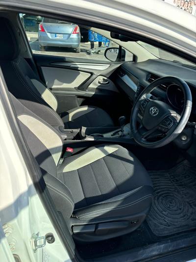 Toyota Avensis — 2