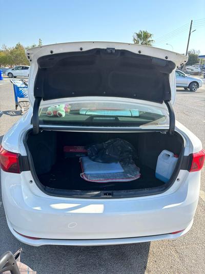 Toyota Avensis — 4