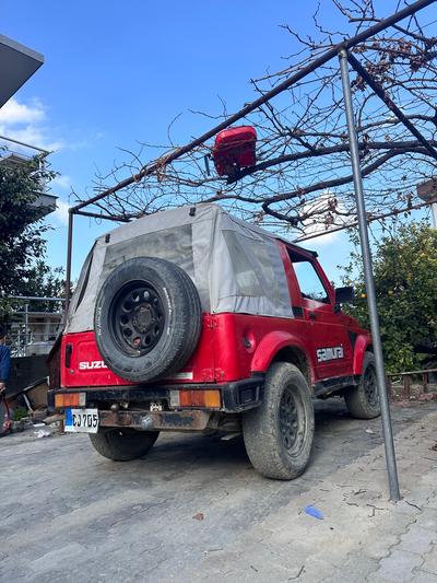 Suzuki Samurai — 4