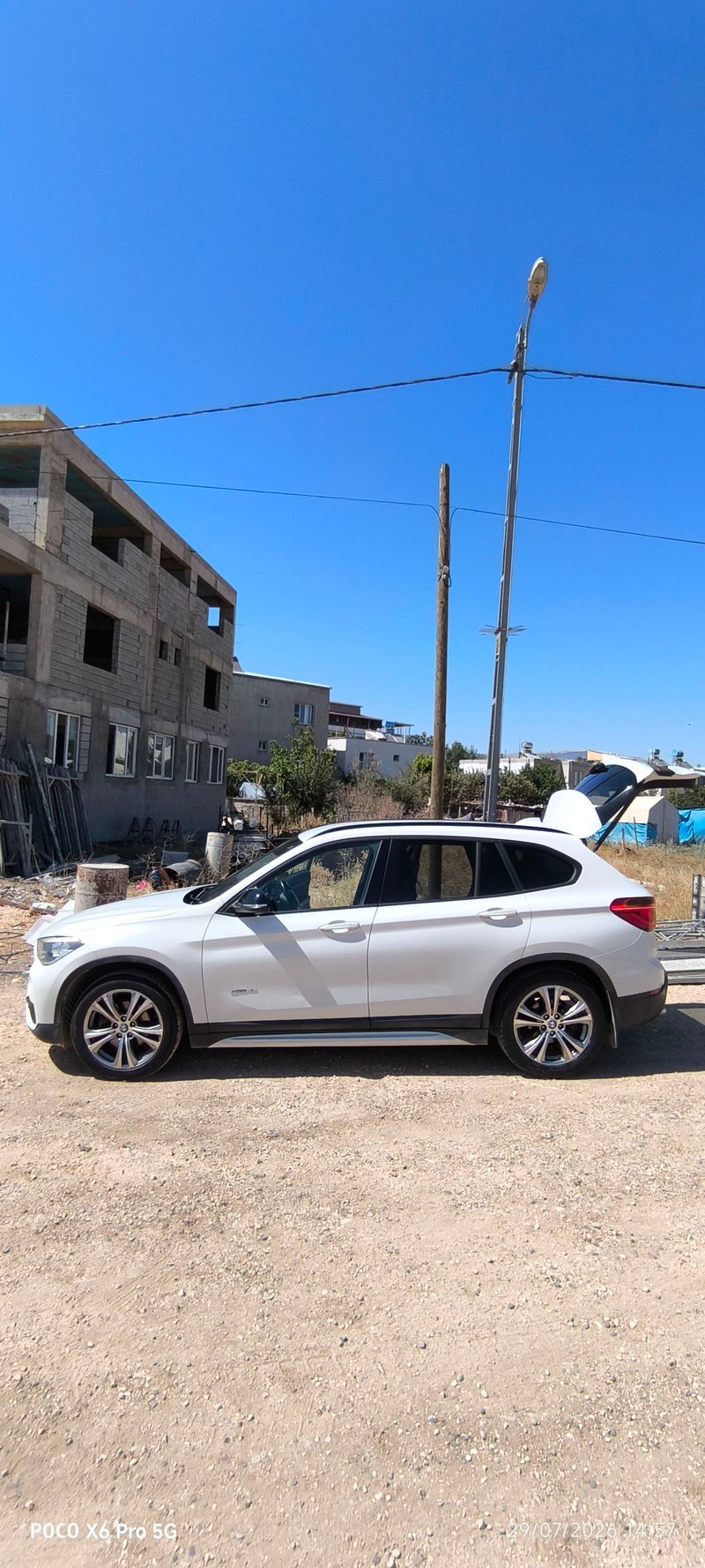 BMW X1 — 4