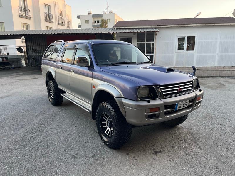 Mitsubishi Strada — 1/7
