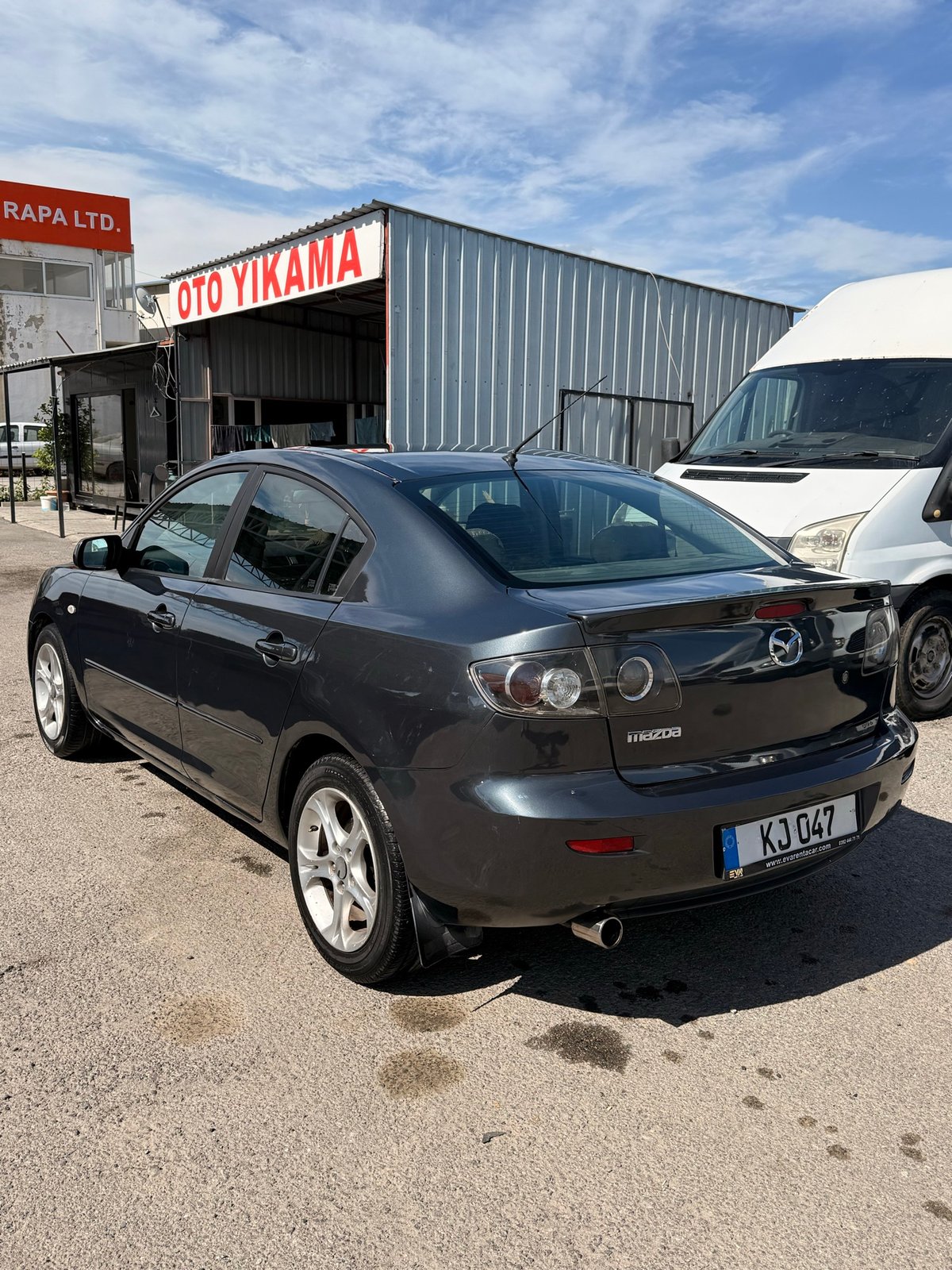 2005 Mazda 3 6
