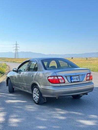 Nissan Bluebird — 3