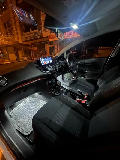Ford Fiesta — 5