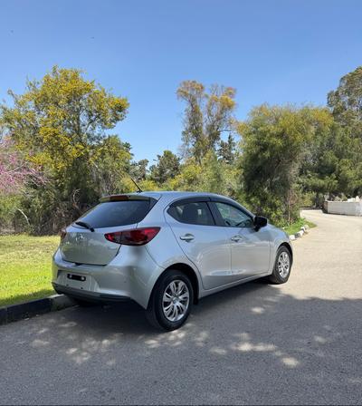 Mazda 2 — 4