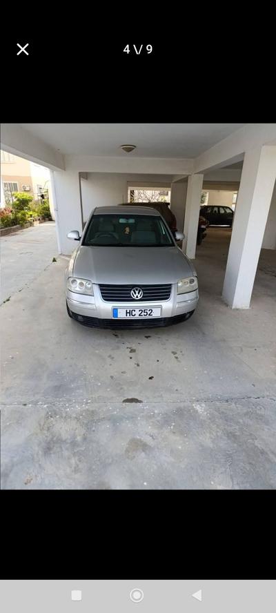 Volkswagen Passat — 2