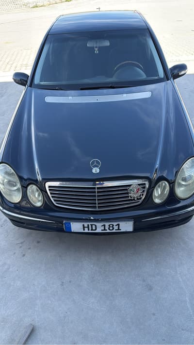 Mercedes-Benz E 200 — 4
