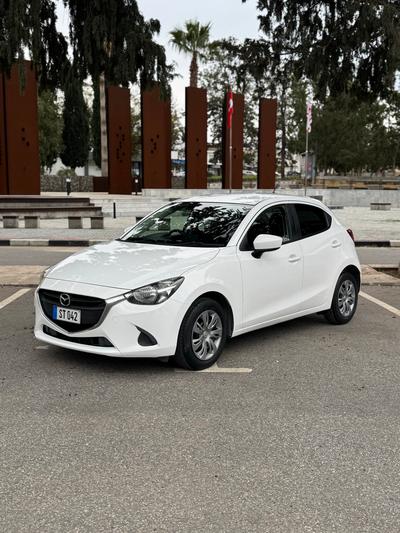 Mazda Demio — 1