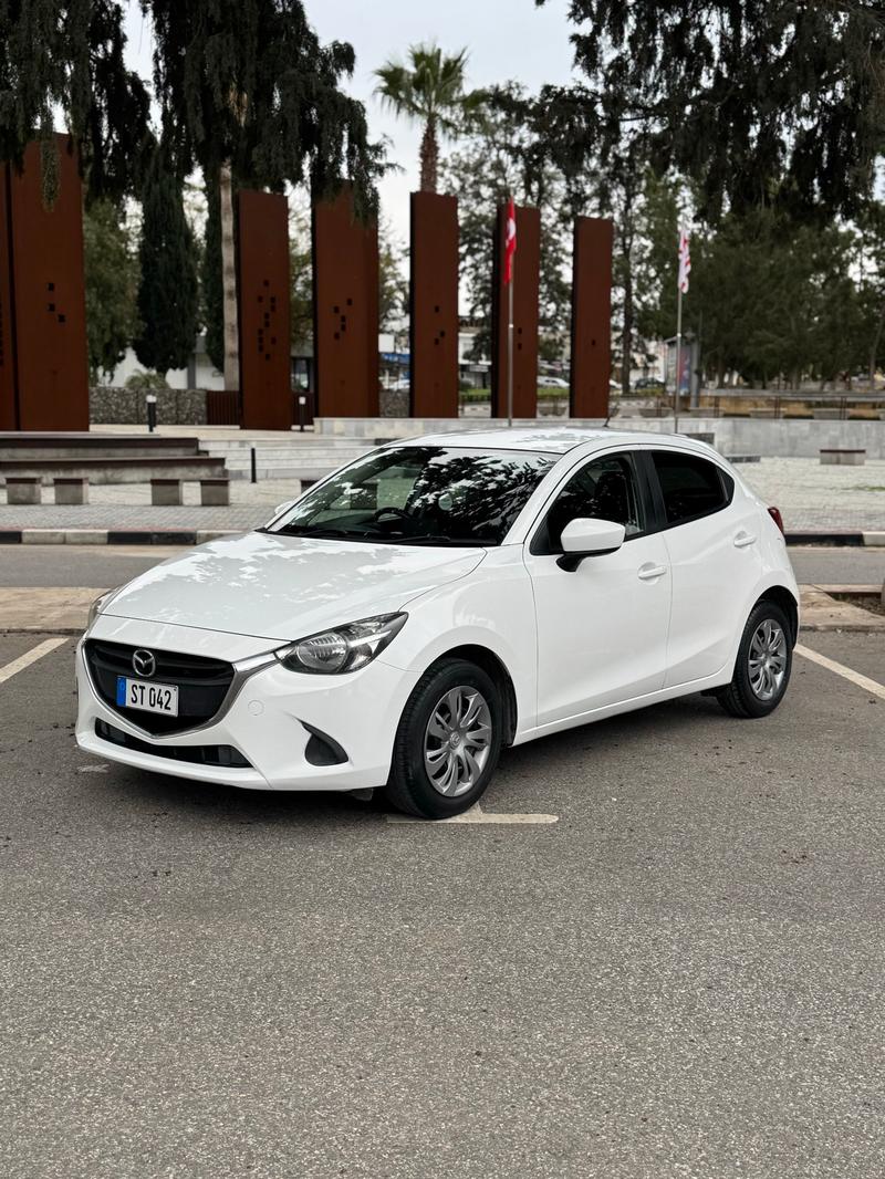 Mazda Demio — 1/10