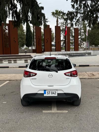 Mazda Demio — 5