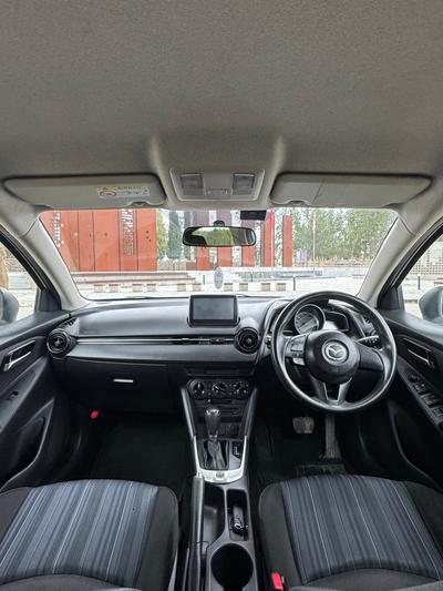 Mazda Demio — 7