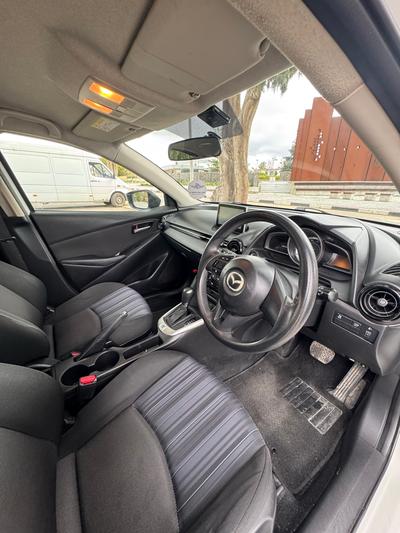 Mazda Demio — 8