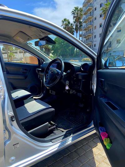 Toyota Pixis Epoch  — 9