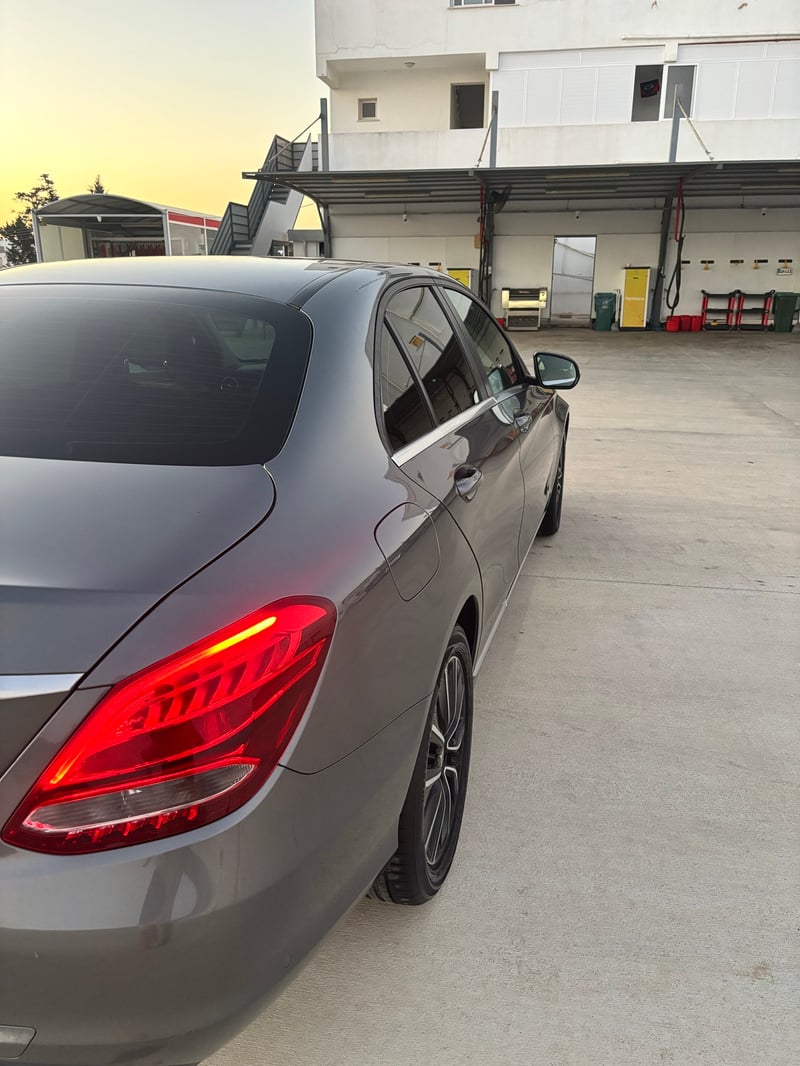 Mercedes-Benz C 220d — 9