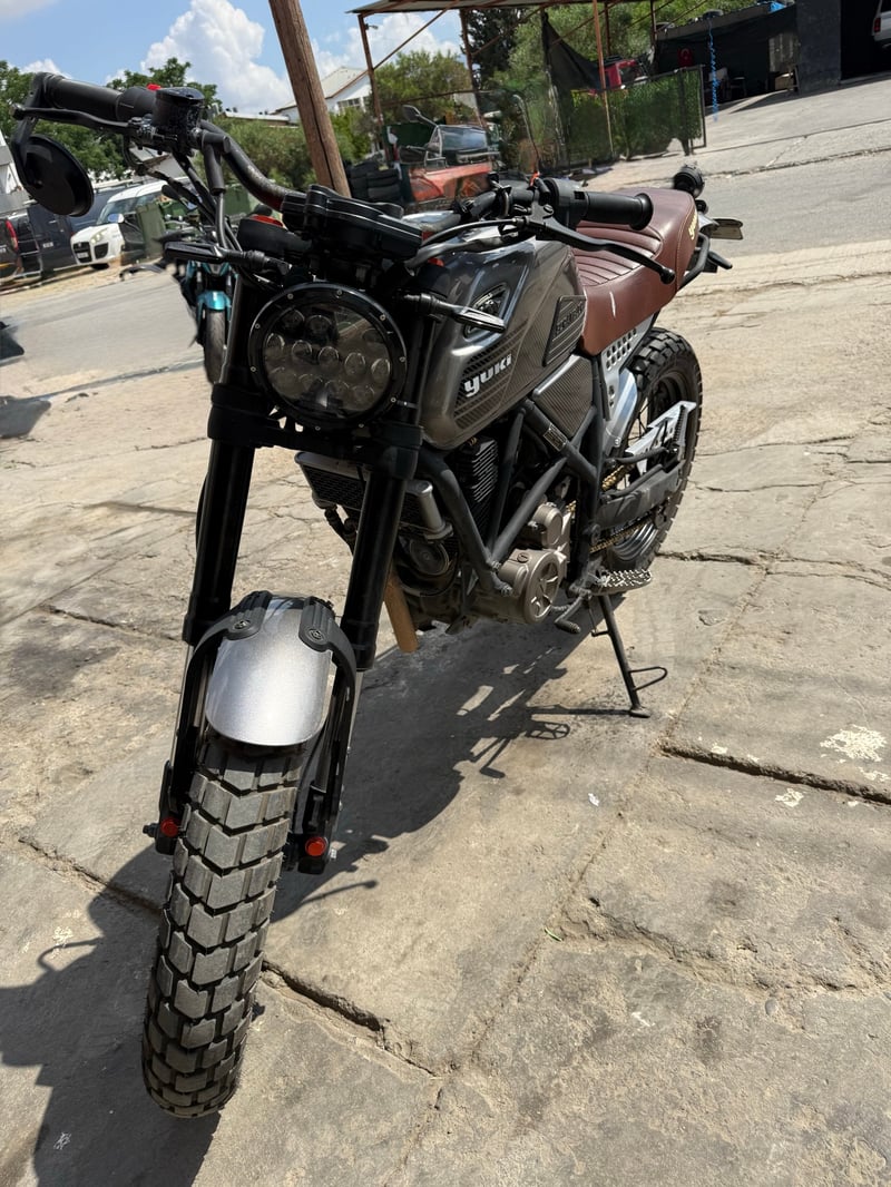 Yuki Scrambler 125 — 3