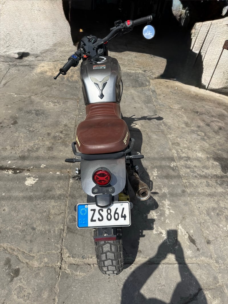Yuki Scrambler 125 — 4