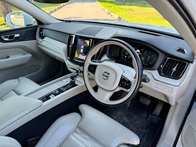 Volvo XC60 — 7