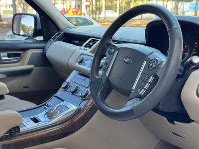 Land Rover Range Rover Sport — 10