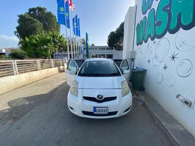 Toyota Vitz — 3