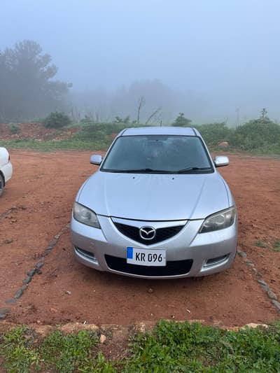 Mazda Axela — 6