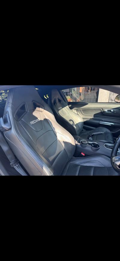 Ford Mustang — 5