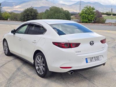 Mazda 3 — 4