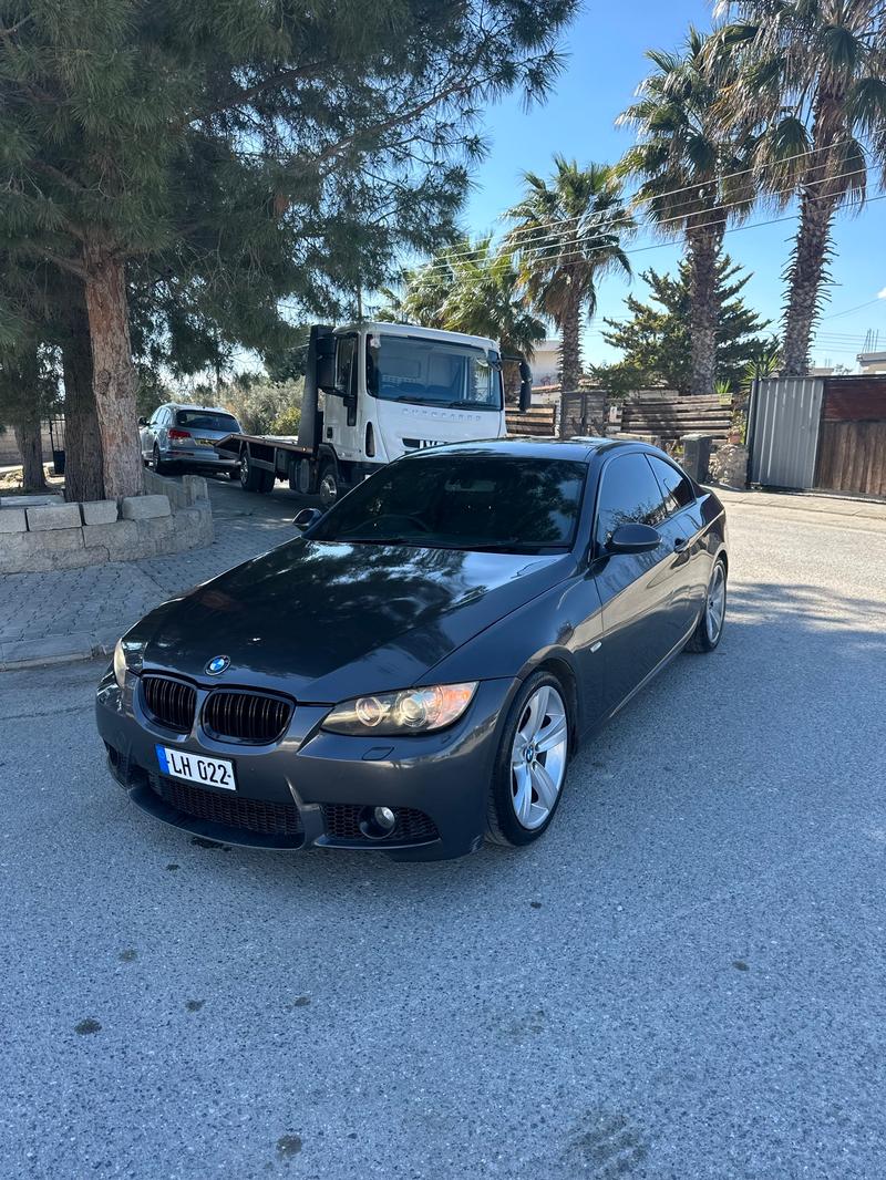 BMW 320i — 1/6