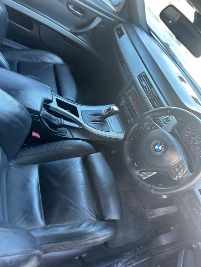 BMW 320i — 6