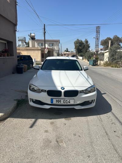 BMW 320i — 10