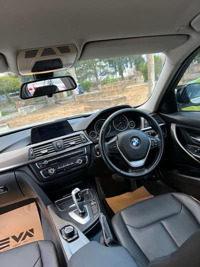 BMW  F30 — 10