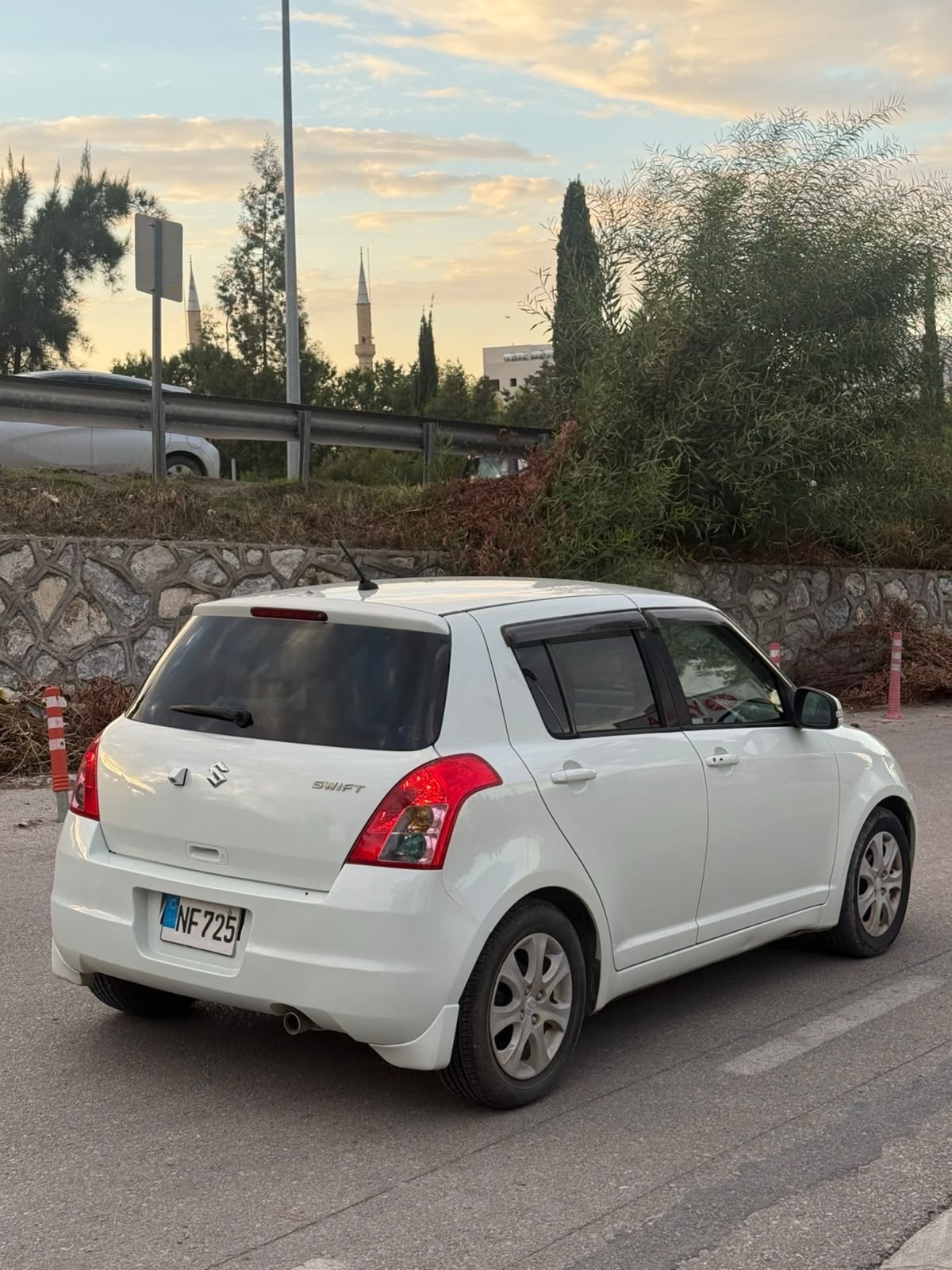 2010 Suzuki Swift 5