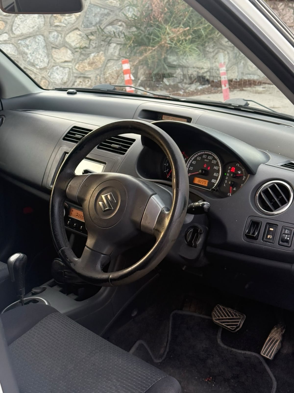 2010 Suzuki Swift 6