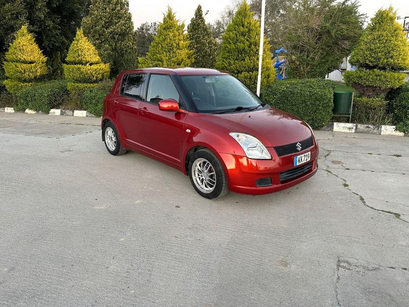Suzuki Swift — 1/4