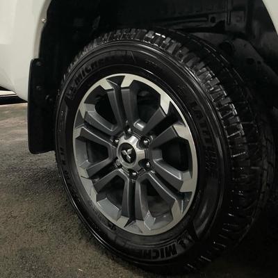 Mitsubishi L200 — 4