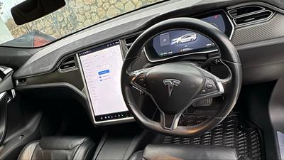 Tesla Model S — 7