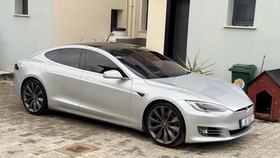 Tesla Model S — 8