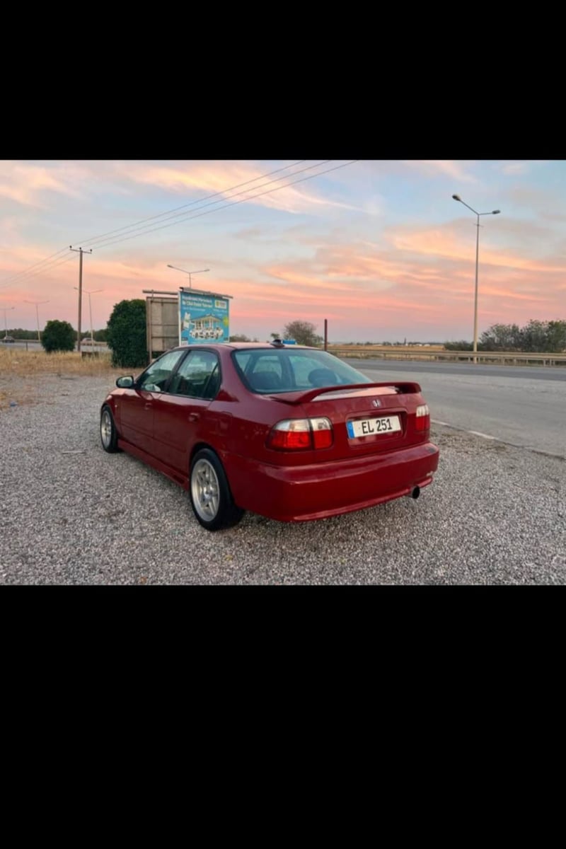 Honda Civic — 6