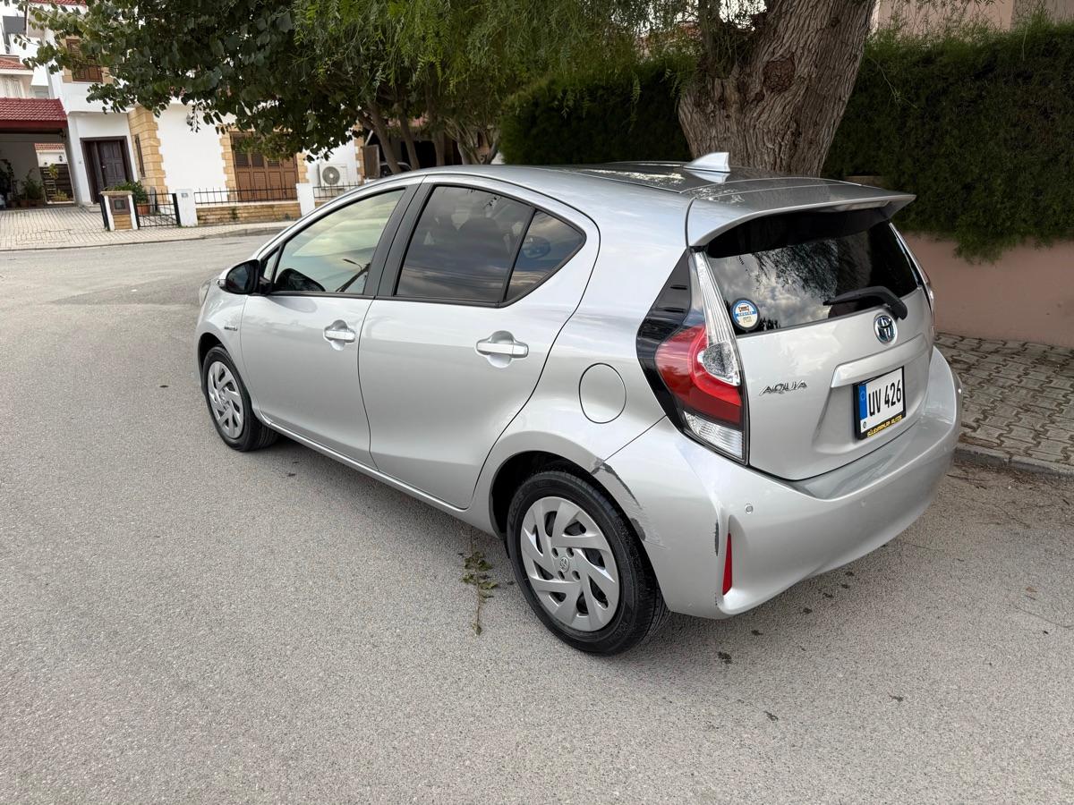 2018 Toyota Aqua 9