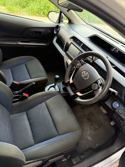 Toyota Aqua — 10