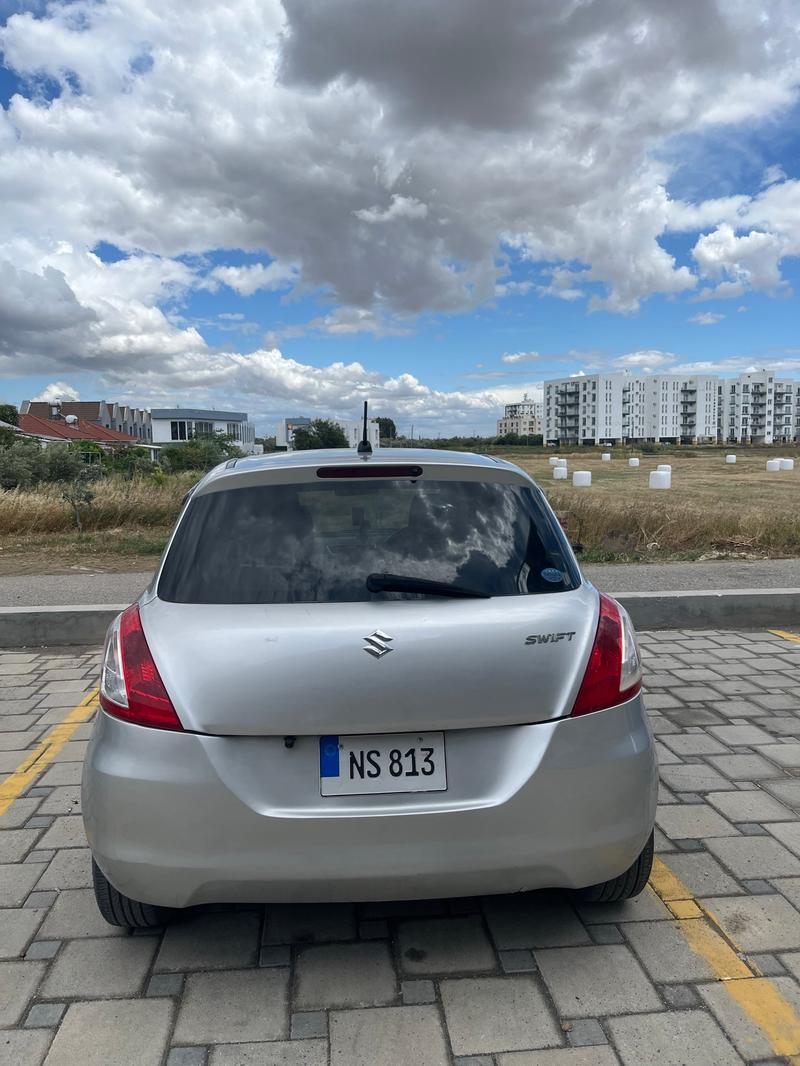Suzuki Swift — 1/6