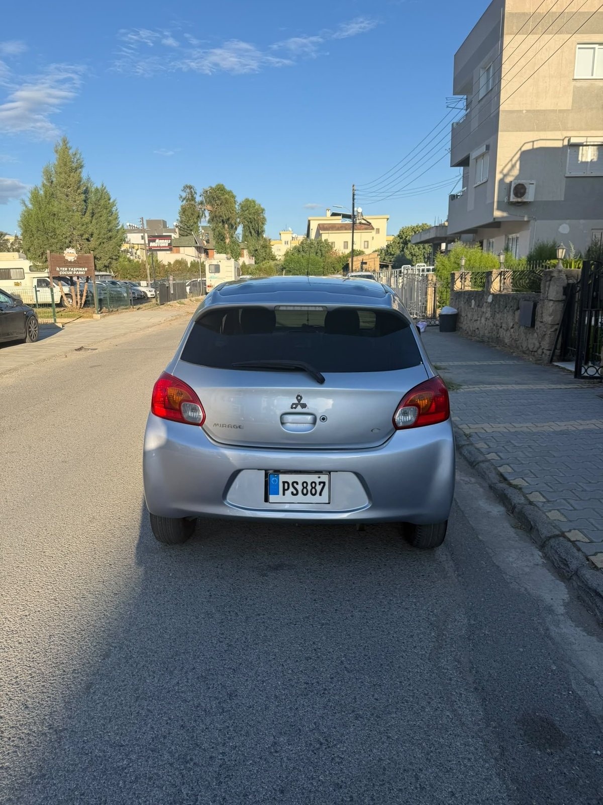 2013 Mitsubishi Mirage 3