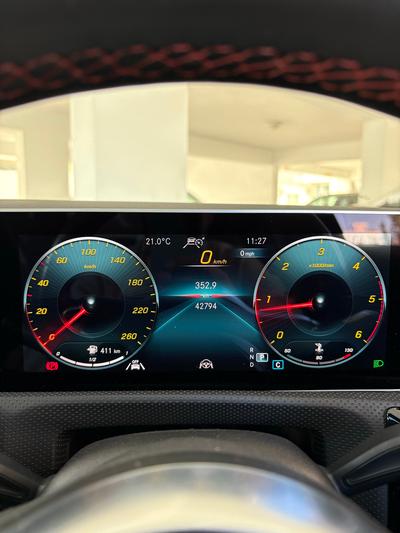 Mercedes-Benz CLA 200d — 10