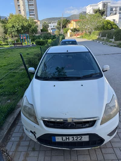 Ford Focus — 4