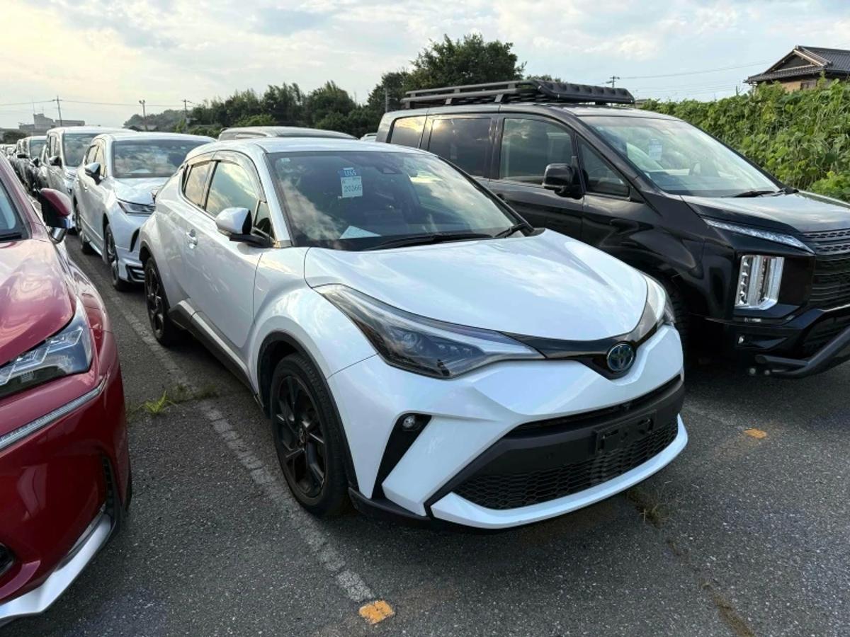 2023 Toyota C-HR 6