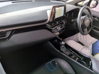 Toyota C-HR — 9