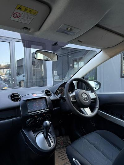 Mazda Demio — 7