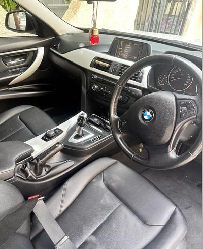 BMW 320i — 5